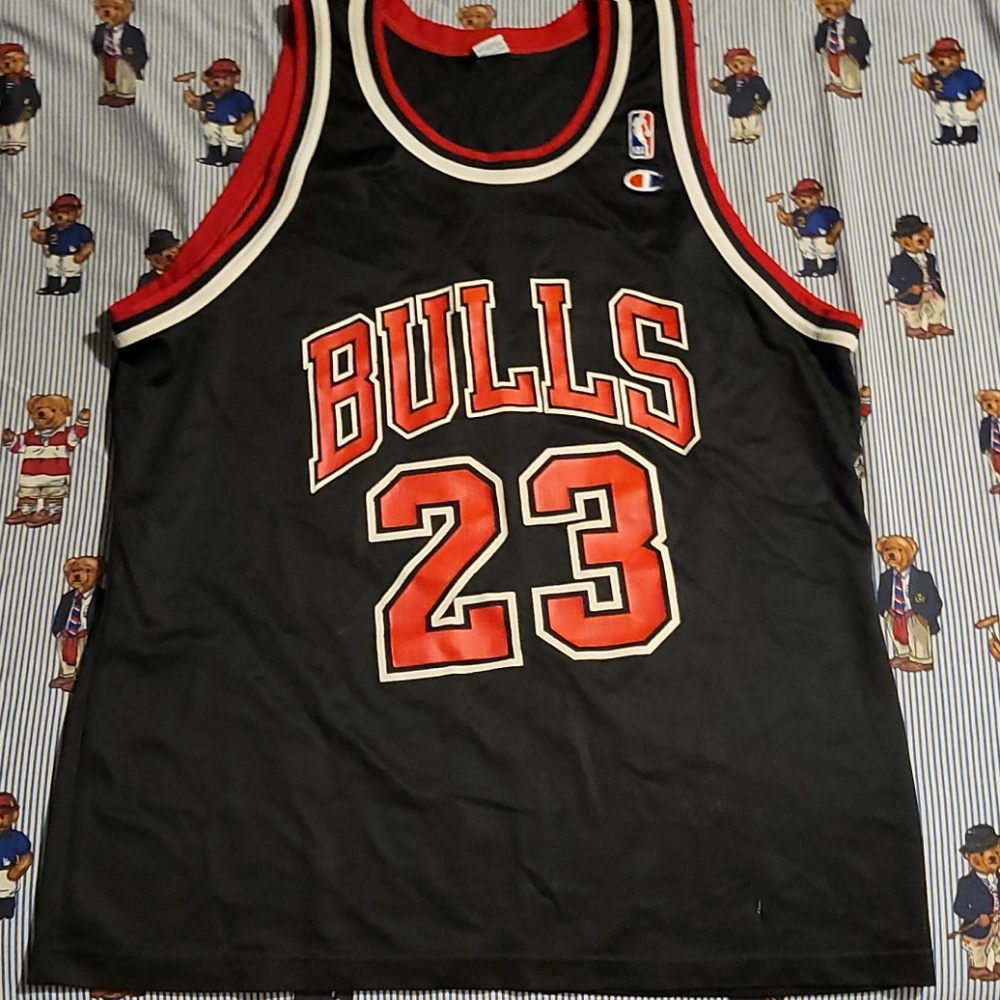 Michael Jordan bulls jersey champion
